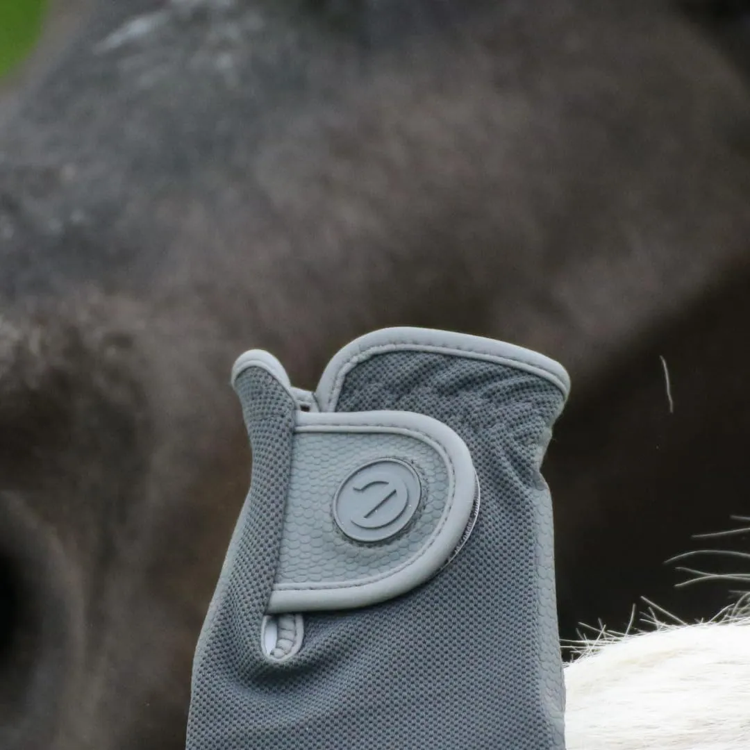 eQUEST GripPro X-LITE Horse Riding Gloves - Lightweight, Breathable, Grippy Non-Slip Material - Comfort Mesh Back - Touchscreen Gloves