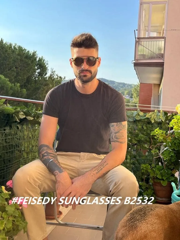 FEISEDY Retro Round Steampunk Sunglasses Women Men Vintage Eyewear Light Plastic Frame with Leatherwear B2532