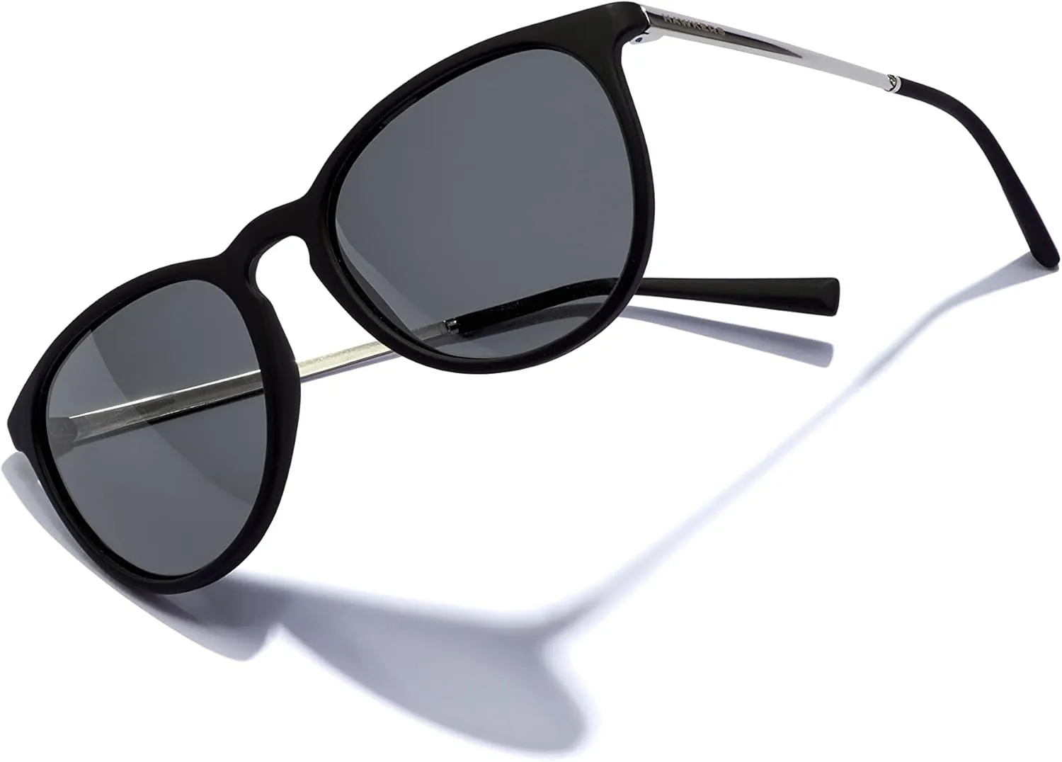 Hawkers Ollie - Polarized Sunglasses Men and Women - Sunglasses Womens and Mens - Trendy Sunglasses - 100% UV400 Protection