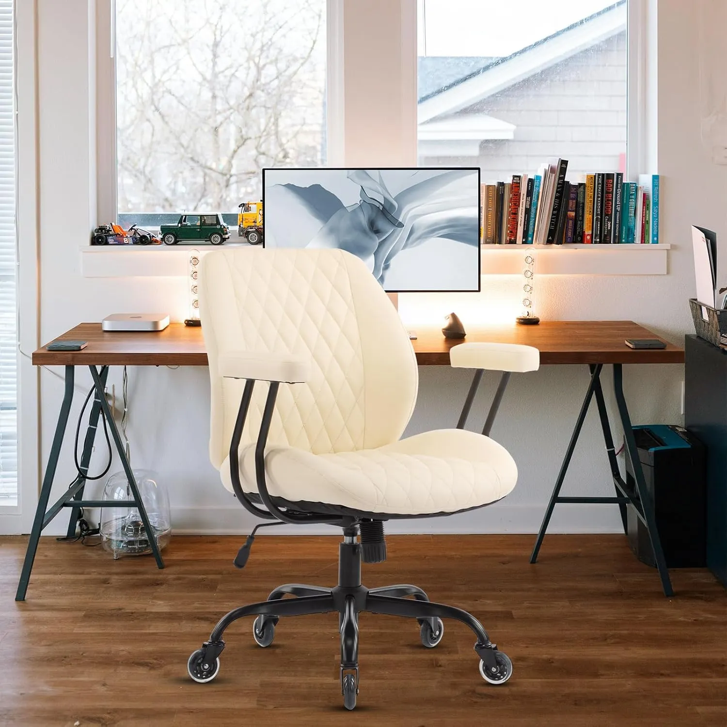 Home Office Desk Chair Office Rubber Casters Ergonomic Computer Chair with Lumbar Support Adjustable Height Rolling Swivel Executive Task Armrests Chair， White Leather
