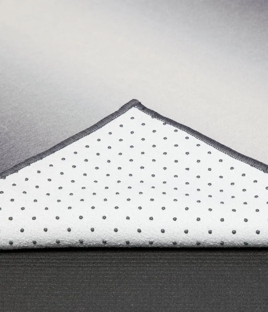 Manduka Yogitoes Yoga Towel – Rubber Grip Dots Non-Slip Bottom, Quick Dry Fitness Towel for Hot Yoga, Pilates, Exercise