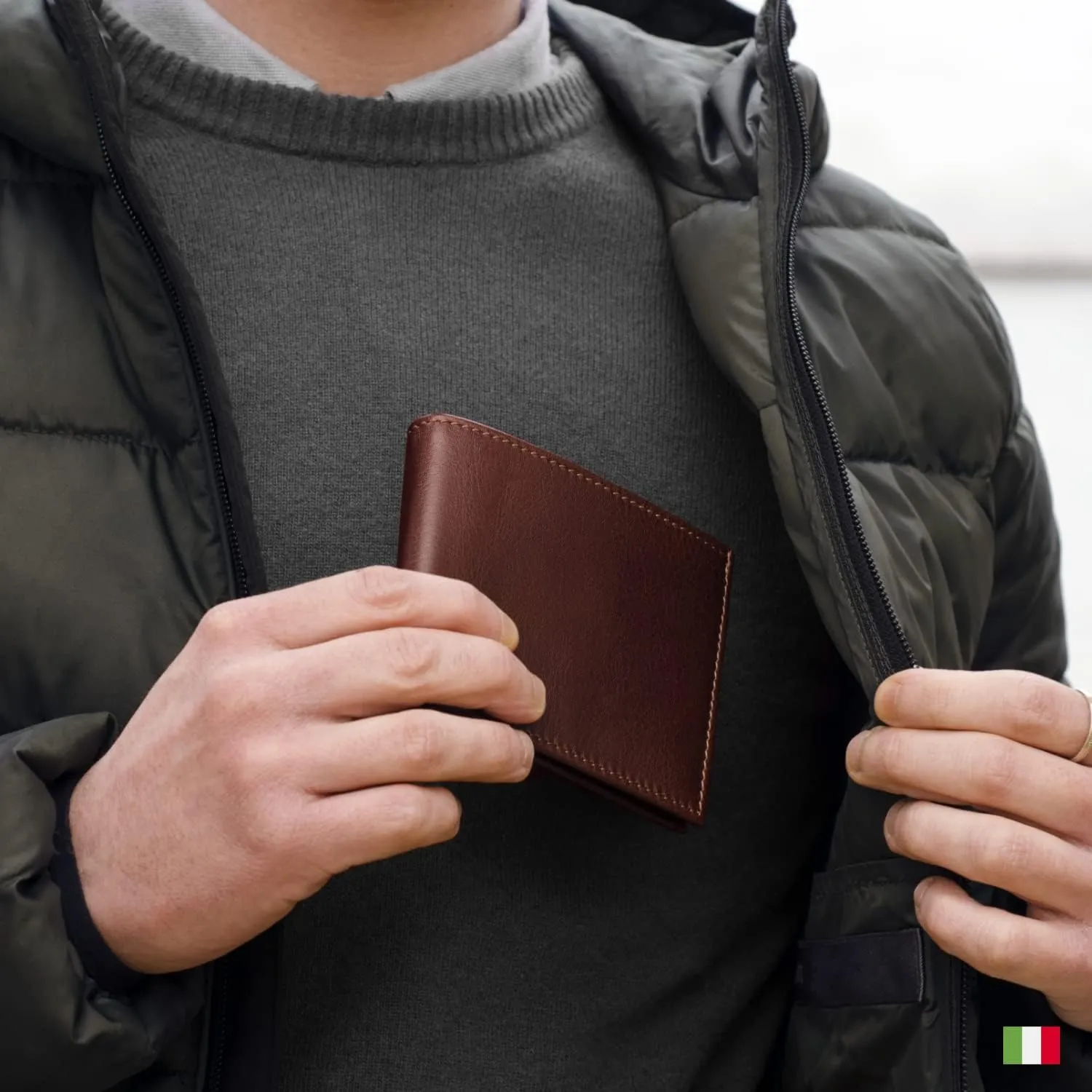 Maruse Bifold Wallet - Slim Leather Wallet – Genuine Italian Calf Leather Wallet – Elegant and Classy – Versatile and Minimalist Wallet for Men – Convenient Interior Pockets – Exquisite Present, Navy