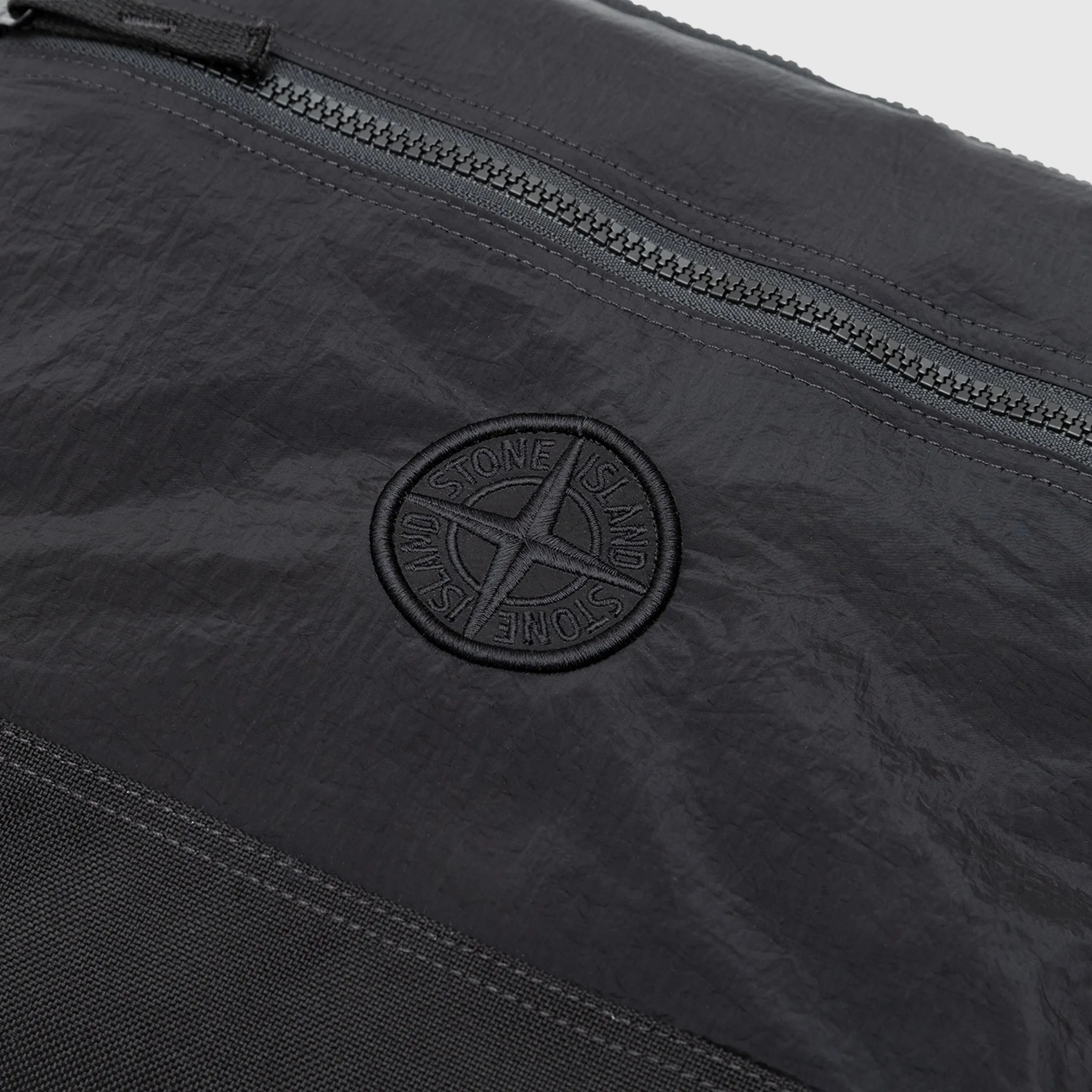 NYLON METAL IN ECONYL® LAPTOP CASE