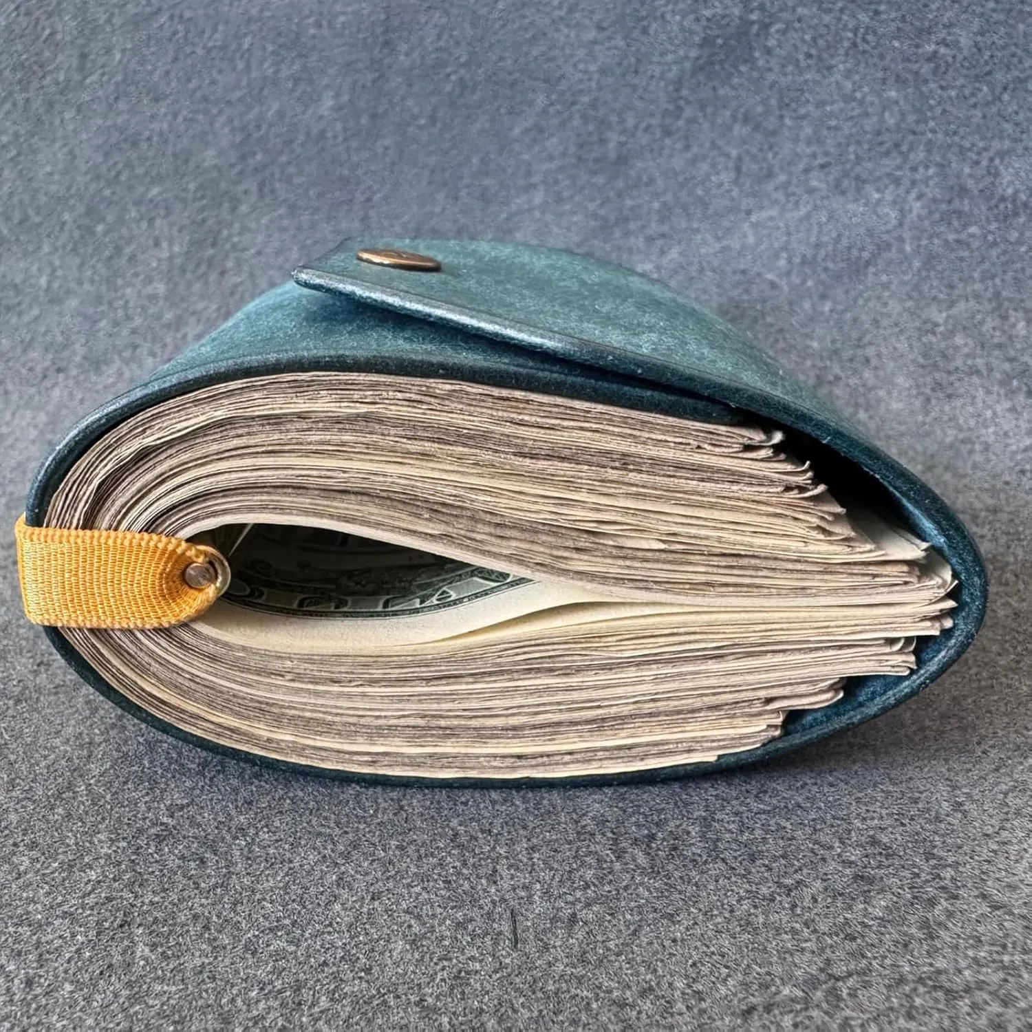 The Cash Wrap Wallet, Fast Cash Access Money Holder for Cash, Handy Purse Bands with Magnetic Clasp, Small Compact Luxury Pocket Wallet 1 to 99 bills (Red)