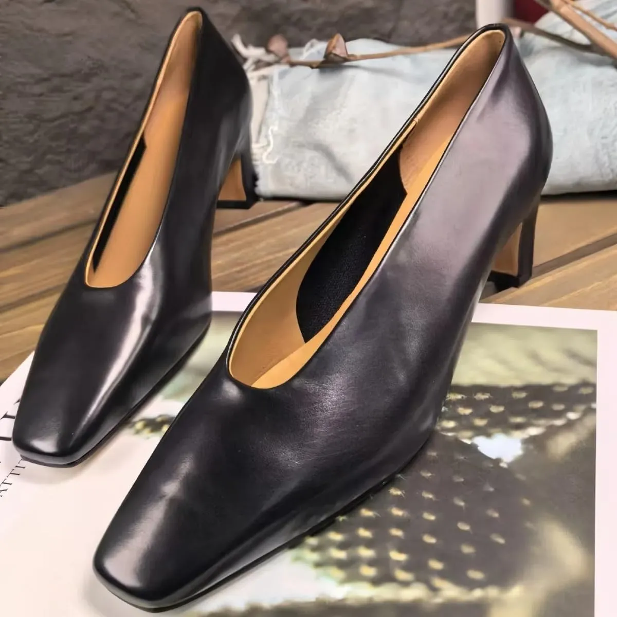 Women's Retro Pumps Chunky Block Heel Genuine Leather Shoes Matte Silk Lining Office Closed Toe Heels for Comfort